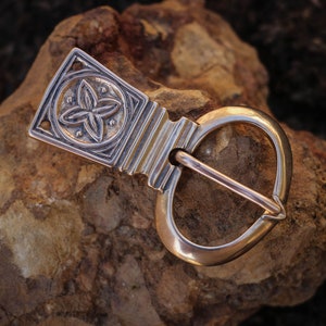 Medieval Bronze buckle Replica XIV - XVI century Buckles for Belts Living History Jewellery Pagan Belt