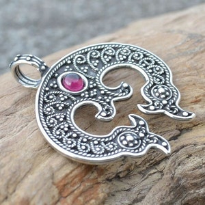 LUNULA Colgante de plata de ley con joya para mujer medieval temprana