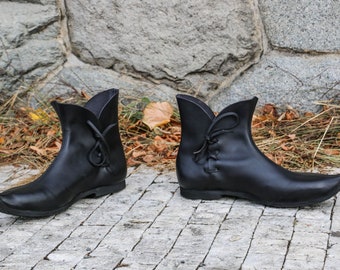 Medieval Low Shoes, black Middle Ages Gothic handmade shoes reenactors living history XIV century SCA Fantasy Larp Boots