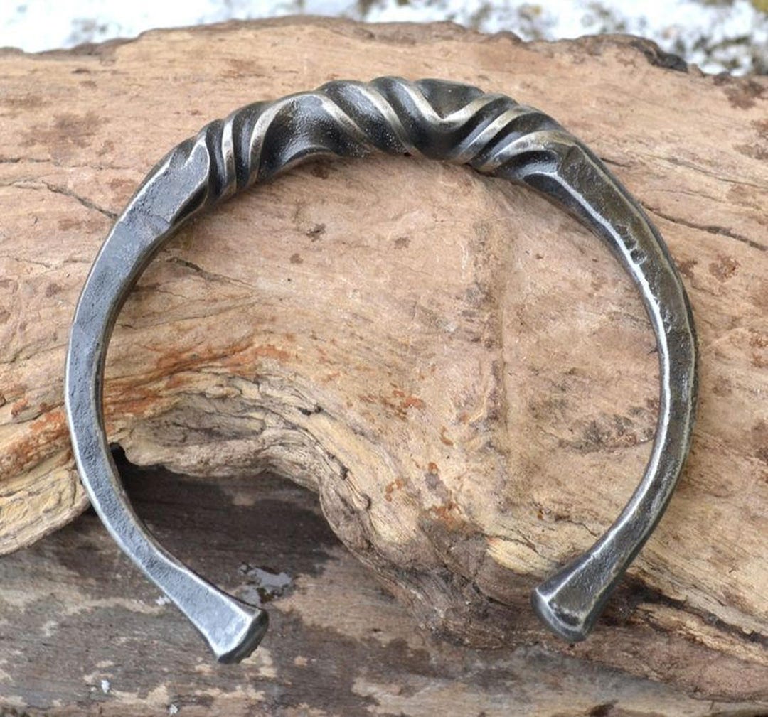 Hand FORGED IRON BRACELET Wrought Iron Steel Black Jewelry Jewellery Fantasy Larp Goth Gothic Metal Fashion Twisted Bangle Cuff Wristband Etsy