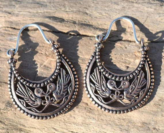 BRONZE VIKING BYZANTINE Earrings Pagan Fashion Historical Jewelry - Technical View