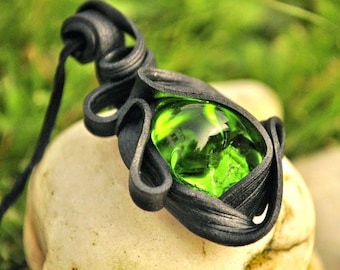 Glass Fantasy Pendant - Potion of Life