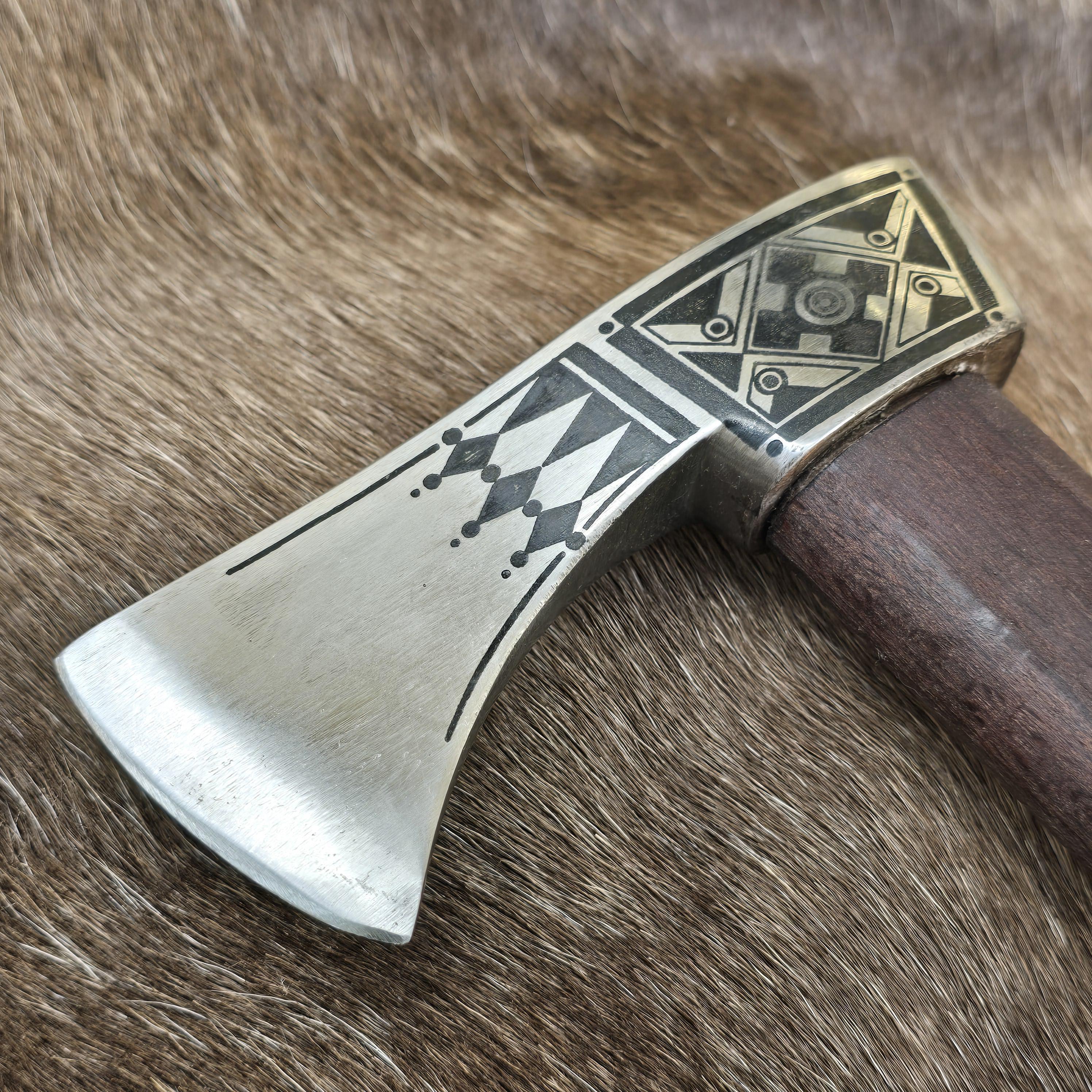 Tête de hache vintage en acier forgé à la main, hachette barbue de style viking - France