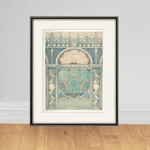 Peut inclure: Une estampe encadr&eacute;e d'un design vintage repr&eacute;sentant un paon d&eacute;ployant ses plumes, entour&eacute; de motifs floraux et de motifs g&eacute;om&eacute;triques dans des tons de bleu, vert et or.