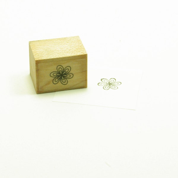 Flower Rubber Stamp Wood Mounted Small Wooden Floral Block Stamp Tiny Craft Scrapbooking Ink Stamp Supply Tool 6 Petal Flower Daisy Flower