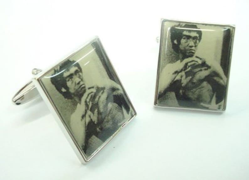 Enter the Dragon Bruce Lee Cufflinks Cuff Links Hollywood Motion Pictures Buff Film Industry Classic Cuff Links Comes with Gift Box