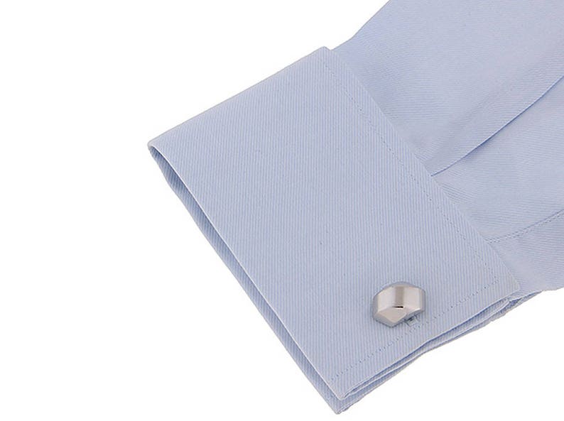 Matt Silver Twist Cufflinks Classic Shiny Design Power Force Business Classic Gentlemen Cuff Links Comes with Gift Box