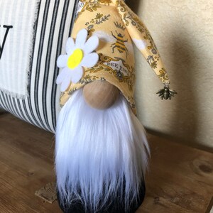 Bee Gnome, Spring Gnome, Mothers Day Gnome, Gnome, Spring Decor