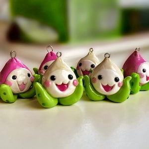 Overwatch Pachimari White or Pink Turnip Onion Octopus creature Blizzard games necklace Charms keychains gamer jewelry Pachimari Accessory
