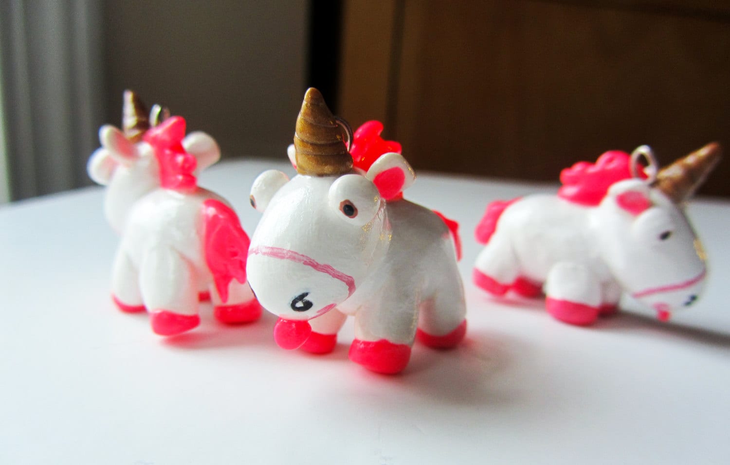 Verachtelijke Ikke Eenhoorn Agnes's Eenhoorn Pluche in klei bedelvorm Het  is zo pluizig dat ik ga sterven Agnes ketting sleutelhanger telefoon charme  - Etsy België, image size:1500x956