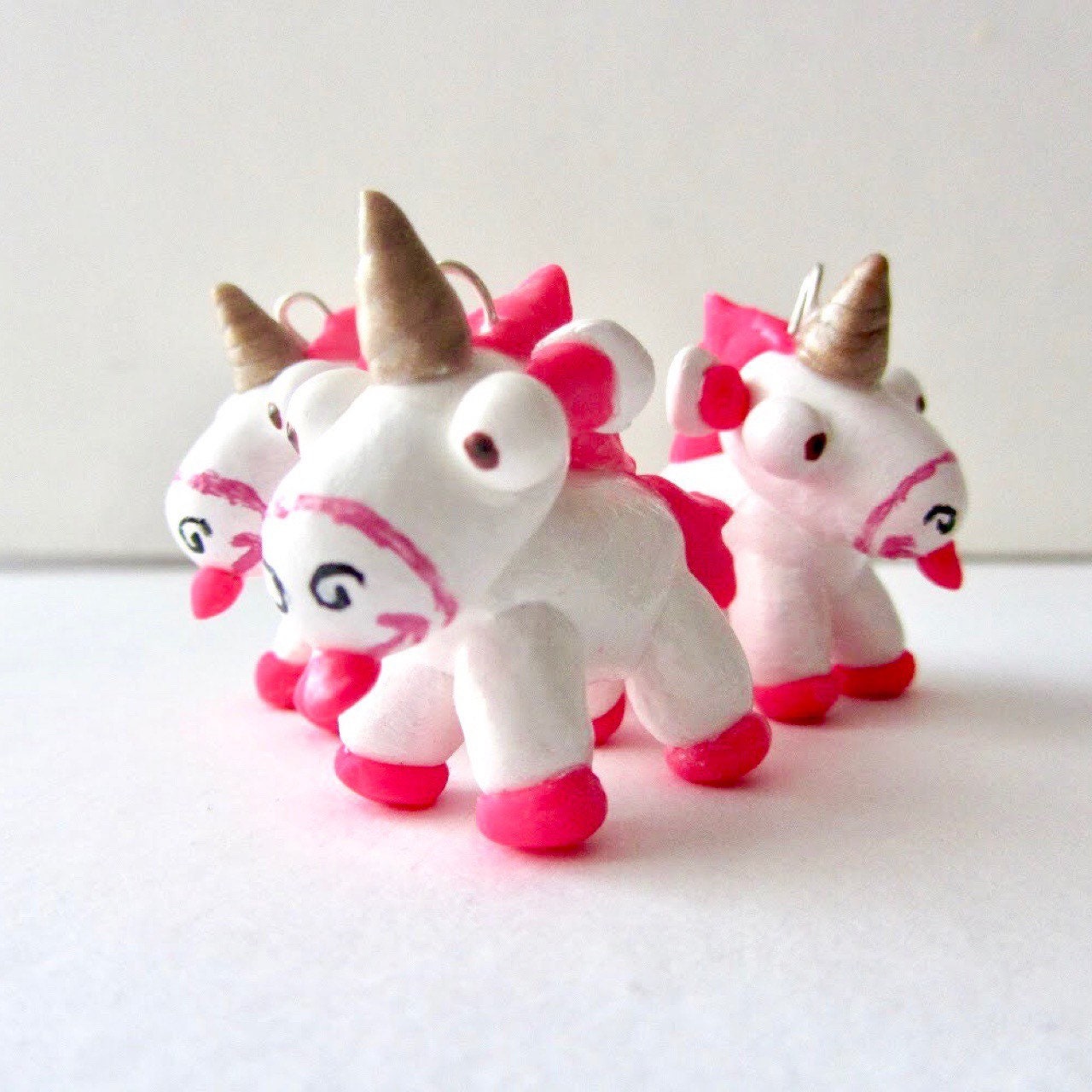 Verachtelijke Ikke Eenhoorn Agnes's Eenhoorn Pluche in klei bedelvorm Het  is zo pluizig dat ik ga sterven Agnes ketting sleutelhanger telefoon charme  - Etsy België, image size:1280x1280