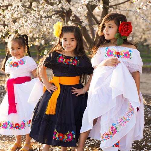 Traditional Mexican Fiesta Dress / Huipil Dress / Mexican off - Etsy Traditional Mexican Fiesta Dress / Huipil Dress / Mexican off - Etsy