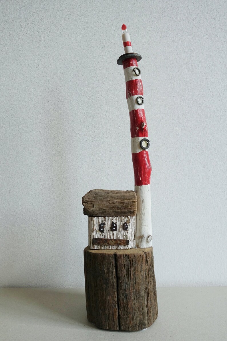Faro decorativo en la base hecha de madera de a la deriva | Etsy