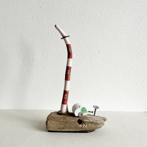 Lighthouse with camper made of driftwood beach wood driftwood wood decoration white red 21 cm