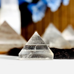 Crystal Quartz Pyramids - BY WEIGHT (RK24)