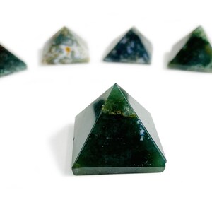 Moss Agate Crystal Pyramid - 1&#39;&#39; Moss Agate Pyramid