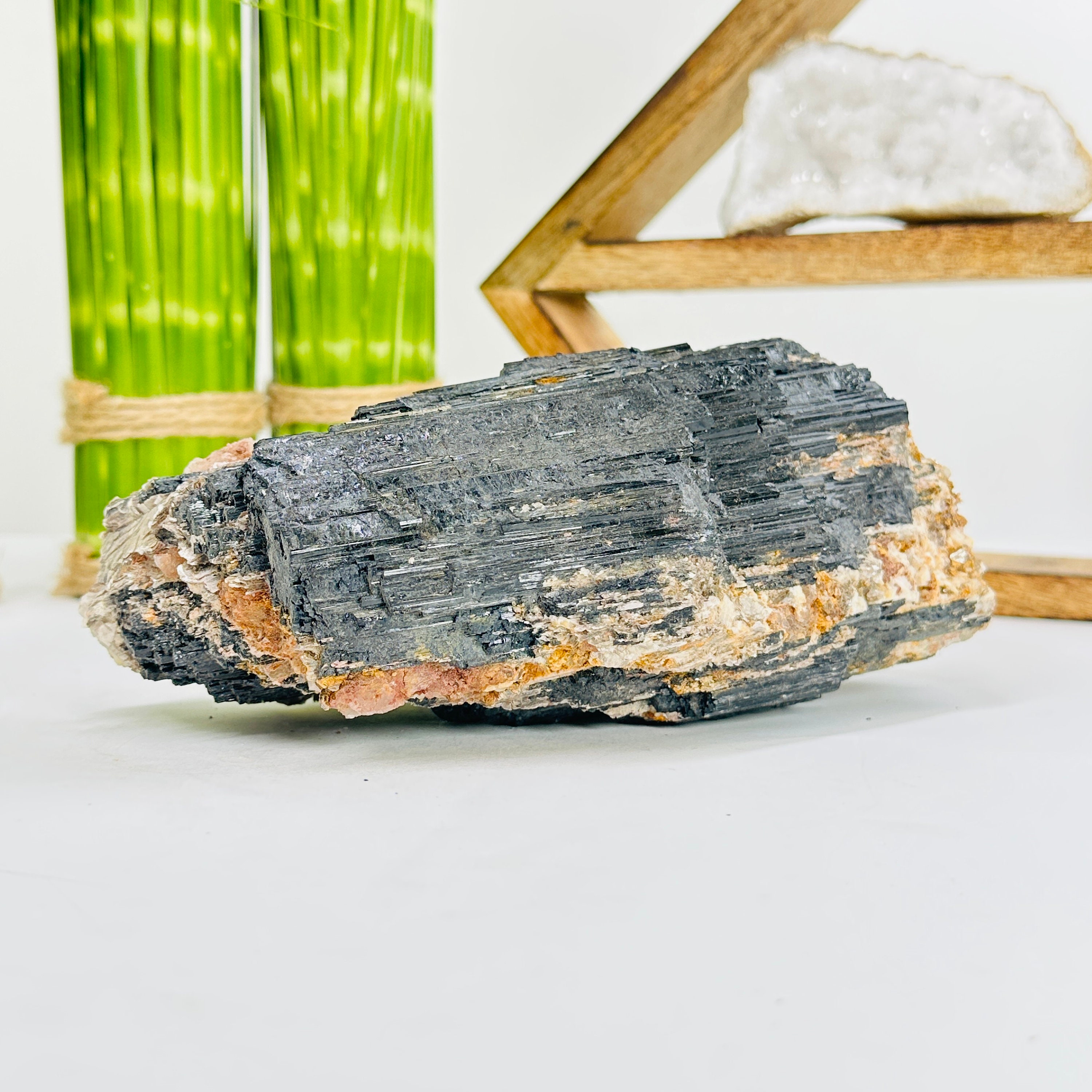 マトリックス上のトルマリン - Etsy 日本