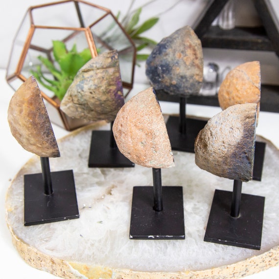 レインボーチタンオーラジオードスタンドクリスタルとミネラル - Etsy 日本