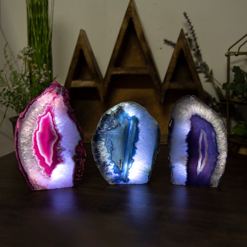 Agate Crystal Lamp - Agate Geode Cut Base Light - Assorted Colors - With USB Cord ( RK1)