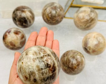Esfera de cristal de pedra da lua creme com flash - por peso Bola de cristal Minerais Pedras preciosas Atacado