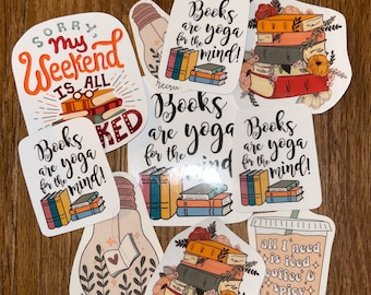 Pegatinas de vinilo hechas a mano: lectura, libros, libros picantes, café helado.