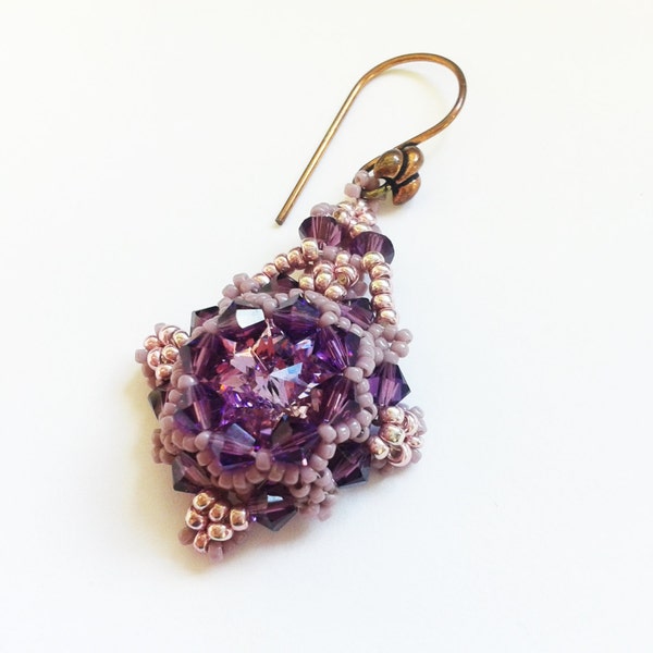 orecchini perline, rivoli swarovski da 14 mm (violet),bicono amethyst swarovski, orecchini tessitura di perline, orecchini handmade,