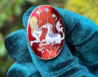 1970’s The Lady & the Unicorn Enamel Brooch found by Willabird Designs Vintage Finds