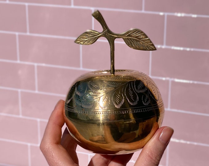 Vintage Etched Brass Apple Box by Willabird Designs Vintage Finds