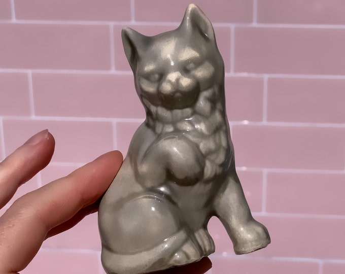 Sassy 1970’s Ceramic Cat Figurine found by Willabird Designs Vintage Finds