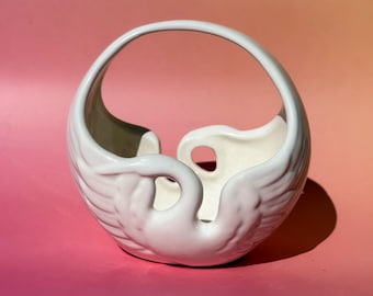 Vintage Swan Arch Planter found by Willabird Designs Vintage Finds