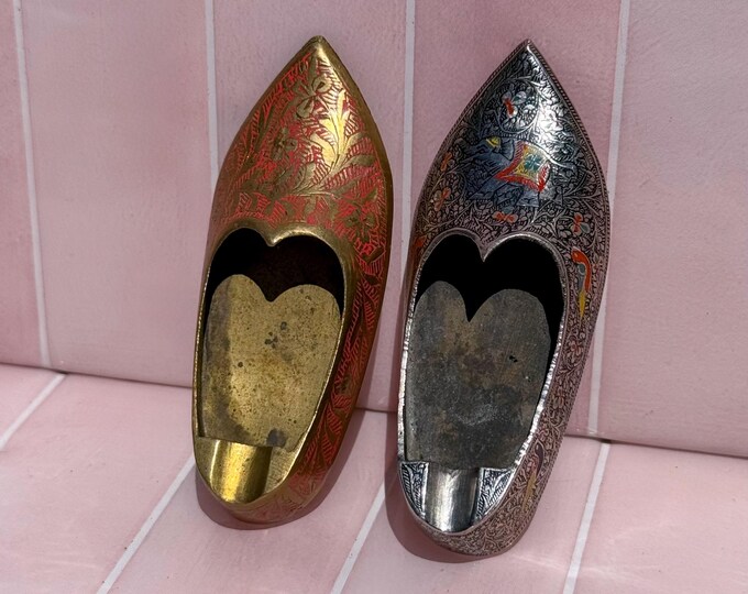 Vintage Egyptian Shoe Ashtrays found by Willabird Designs Vintage Finds
