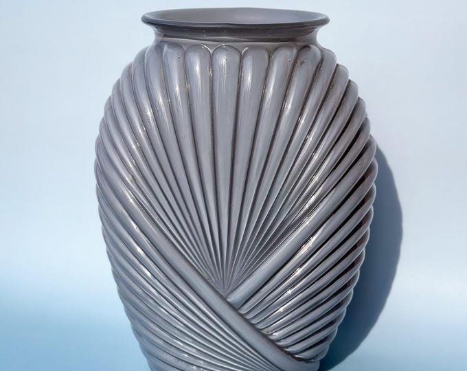 1980’s Anchor Hocking Art Deco Plissé Glass Vase found by Willabird Designs Vintage Finds