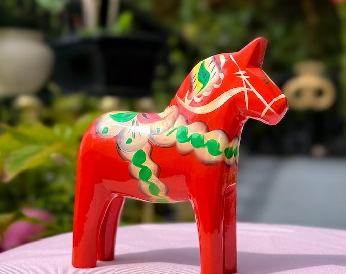 Red Swedish Dala Horse Designed by Nils Olsson found by Willabird Designs Vintage Finds