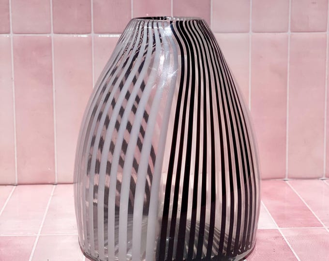 1950’s Dino Martens Murano Bianco Nero Italian Swirl Glass Vase found by Willabird Designs Vintage Finds