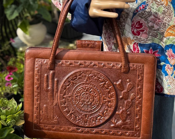 Vintage Tooled Mayan Leather Purse found by Willabird Designs Vintage Finds