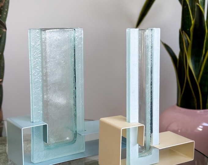 Vintage Postmodern Colour Block Vases found by Willabird Designs Vintage Finds. Dopsmine decor sculptural vases, 80’s pastels