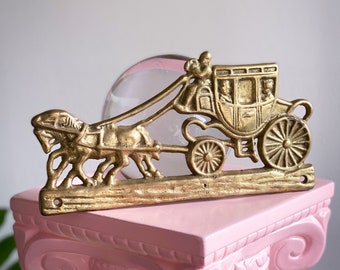 Vintage Brass Horse Carriage Wall Plaque found by Willabird Designs Vintage Finds