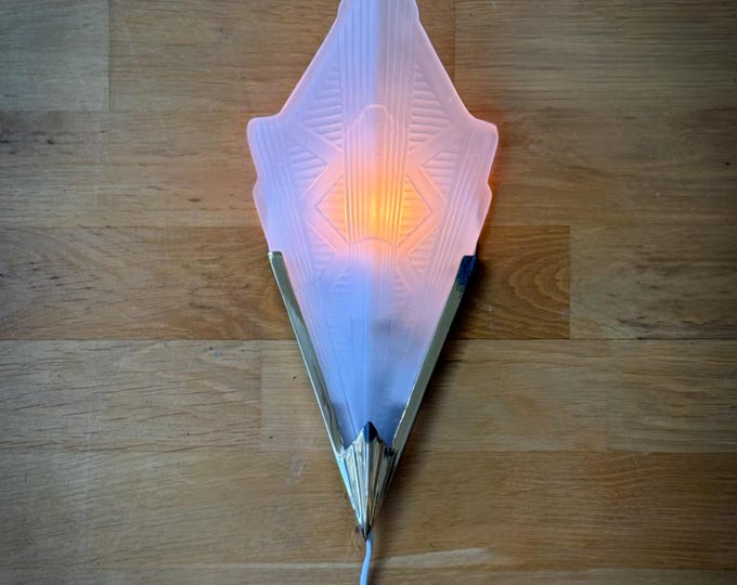 Art Deco wall sconce found by Willabird Designs Vintage Finds. Ikea lyrik lamp