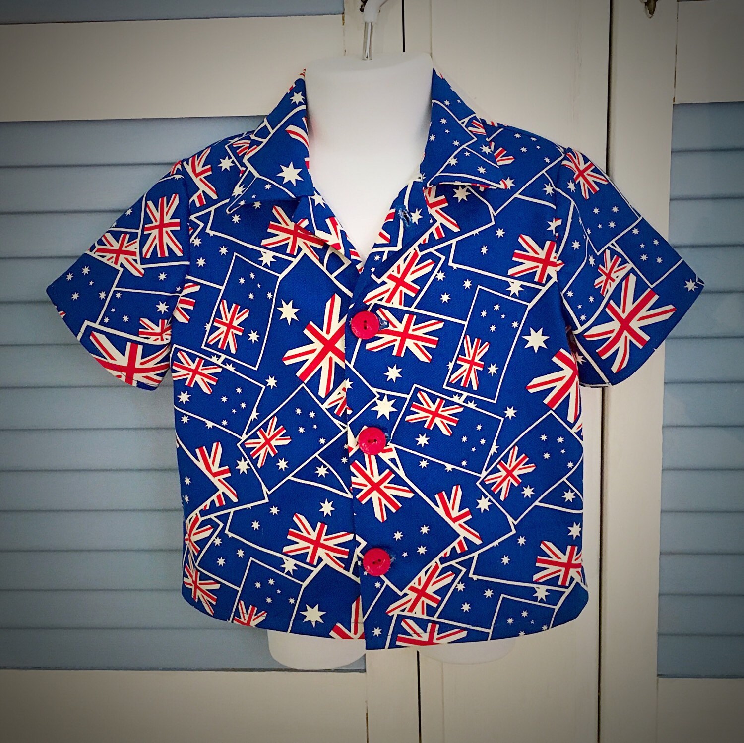 Australian Flag Button up Shirt Size 2, Australian Flag Outfit