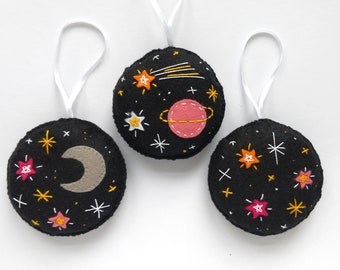 Space embroidered felt ornament set with the moon, Saturn, stars, Christmas tree ornaments, holiday decoration