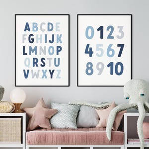 Marineblauwe posters met alfabet en cijfers, Ocean Beachy ABC-print, nautische pastel gedempt blauwe jongen kinderkamer kunst aan de muur, decor educatieve kinderkamer