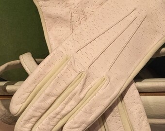 Vintage Ladies Cream Leather Backed Smart Costume Gloves -Vintage Debenhams circa 1970s- Size 7 1/2