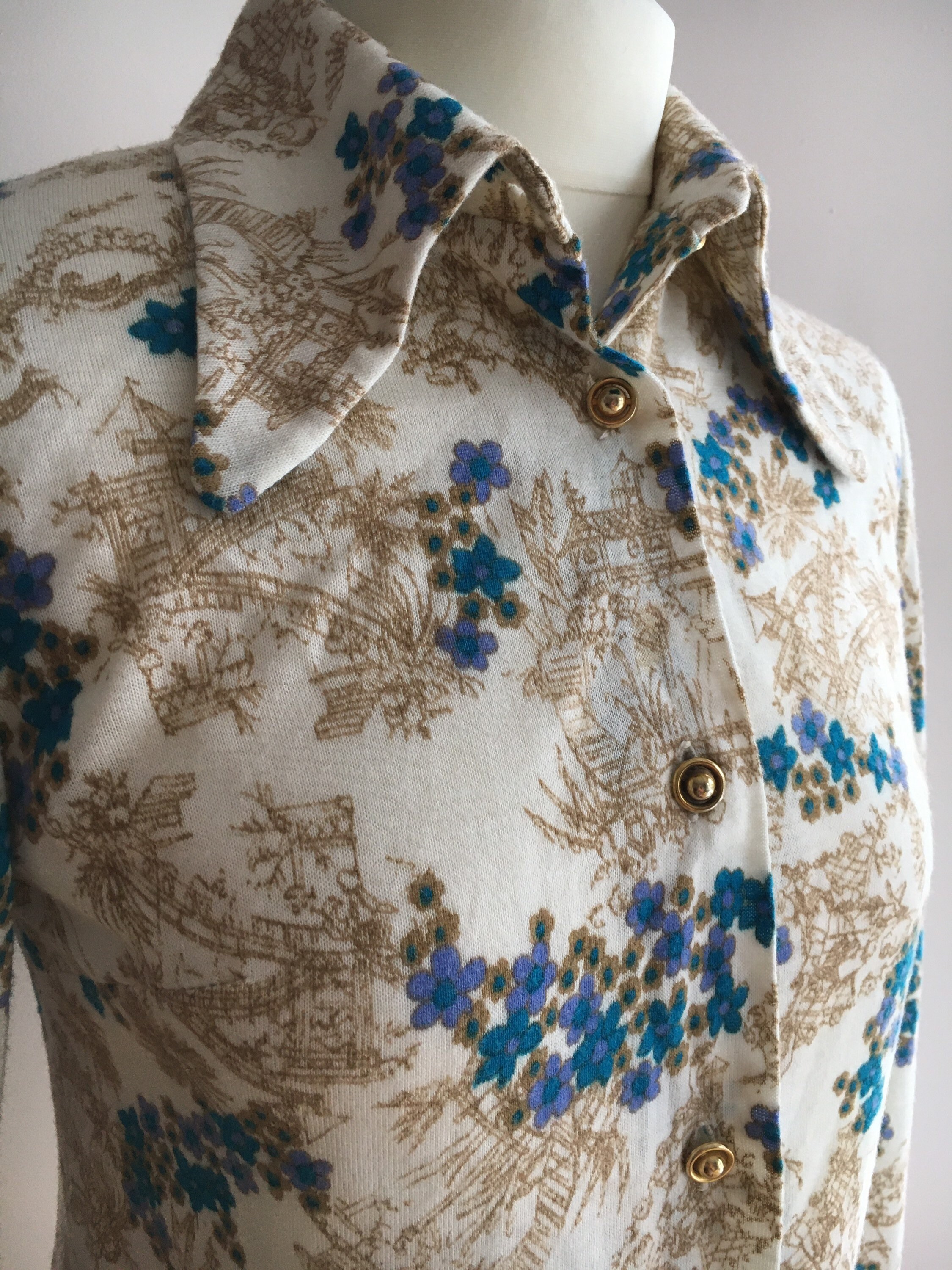 Vintage 1970s Collared Shirt/blouse With Oriental Style Fabric - Etsy