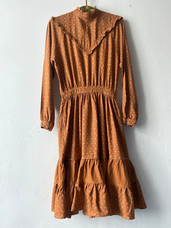 Vintage 70s prairie dress brown foral tiered dres… - image 2