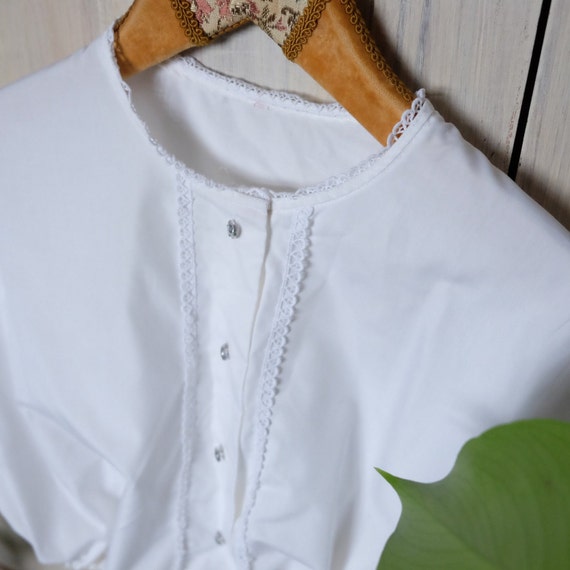 White dirndl blouse with short sleeve cropped top… - image 1