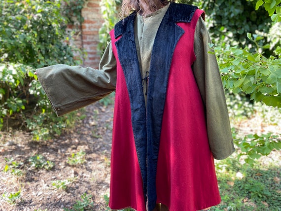 Vintage Tudor coat Medieval Renaissance coat Fest… - image 5