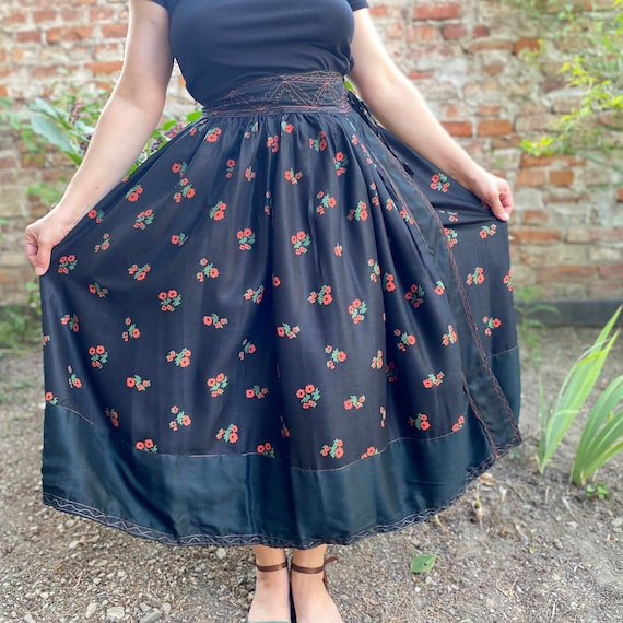 Floral maxi festival skirt outlet