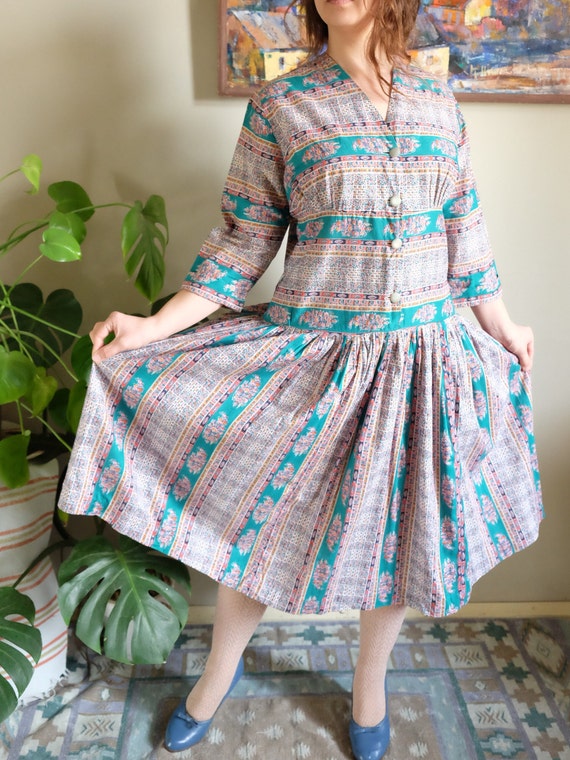 SALE Vintage 40s or 50s floral and striped dress … - image 7