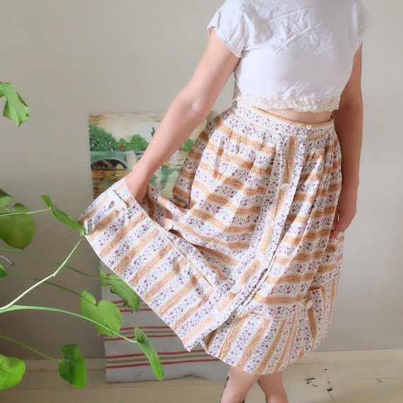 SALE Vintage 50s skirt beige and white striped fl… - image 1