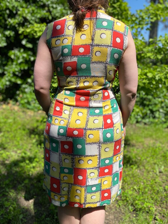 Vintage 60s summer sleeveless dress with geometri… - image 4
